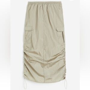 H&M Beige-y Green cargo Skirt